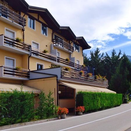 Hotel Dolomiti Levico Terme Luaran gambar