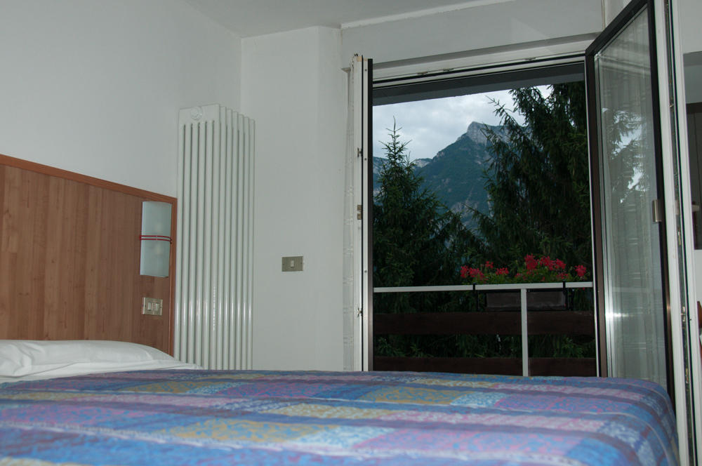 Hotel Dolomiti Levico Terme Luaran gambar